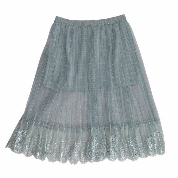 H&M Dresses & Skirts - H&M Divided Skirt